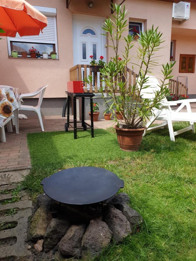 Renata Vendeghaz Hotel Eger Exterior photo